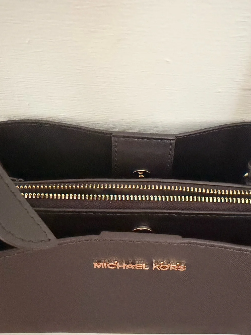 NWT MICHAEL Michael Kors Ruthie Small Leather Satchel in chocolate brown